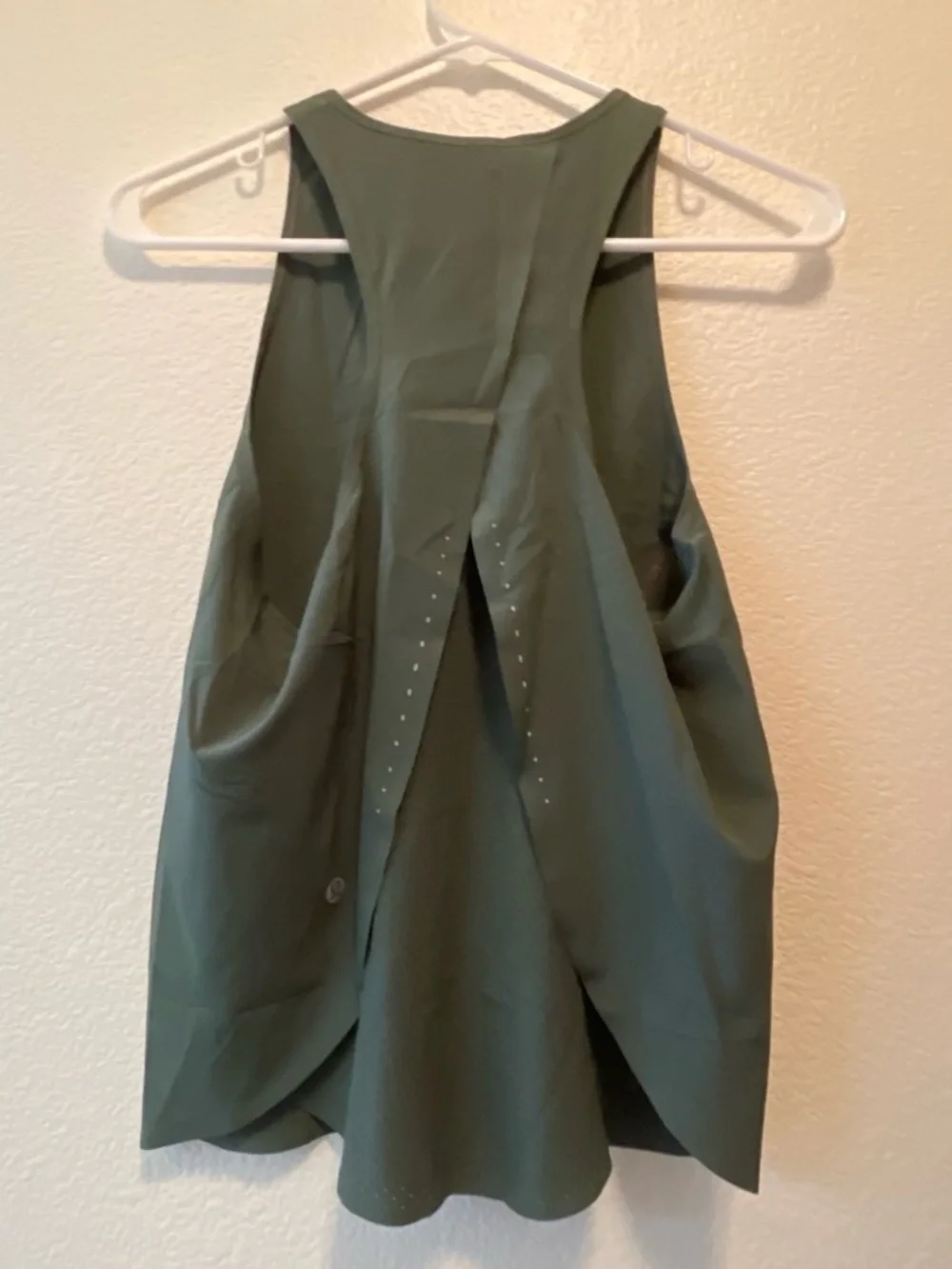 Lululemon racerback tank top - Picture 2 of 5